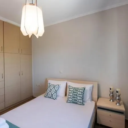 Casa Vardani Modern 2