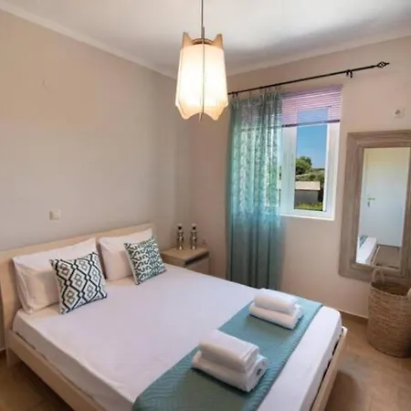 Casa Vardani Modern 2 Apartment Lefkada City
